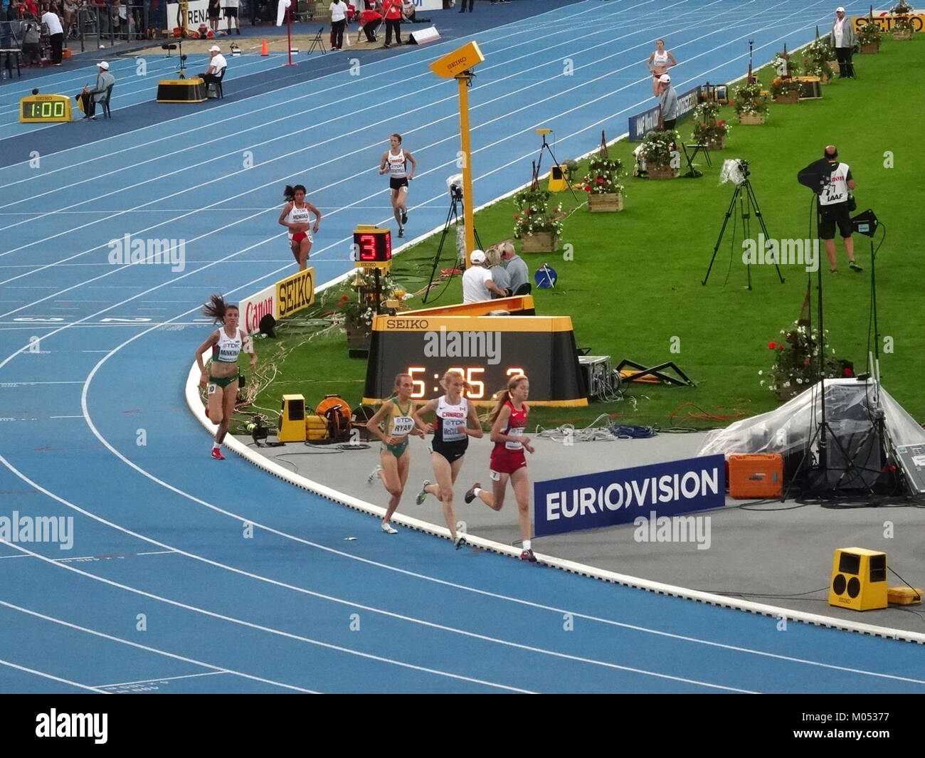 Les Championnats du monde U20 de l’IAAF 2016 à Bydgoszcz, en Pologne, ont accueilli la finale du 3000 mètres féminin. Cet événement a été un moment important en athlétisme pour les jeunes athlètes féminines. Banque D'Images