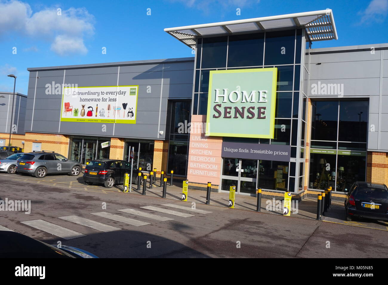 Home Sense, Staples Corner Retail Park Banque D'Images