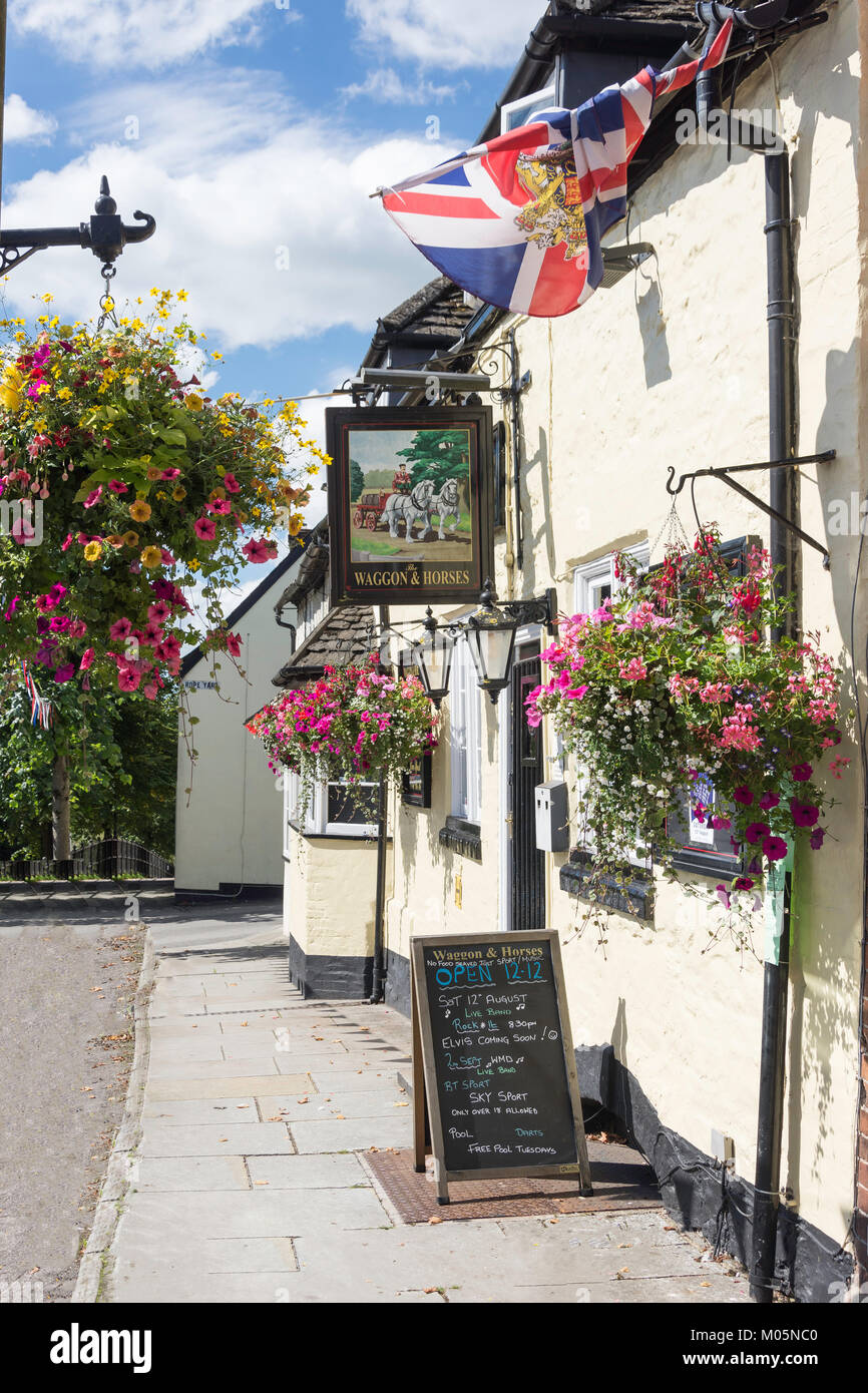 The Waggon & Horses Pub, High Street, Wootton Bassett, Wiltshire, Angleterre, Royaume-Uni Banque D'Images