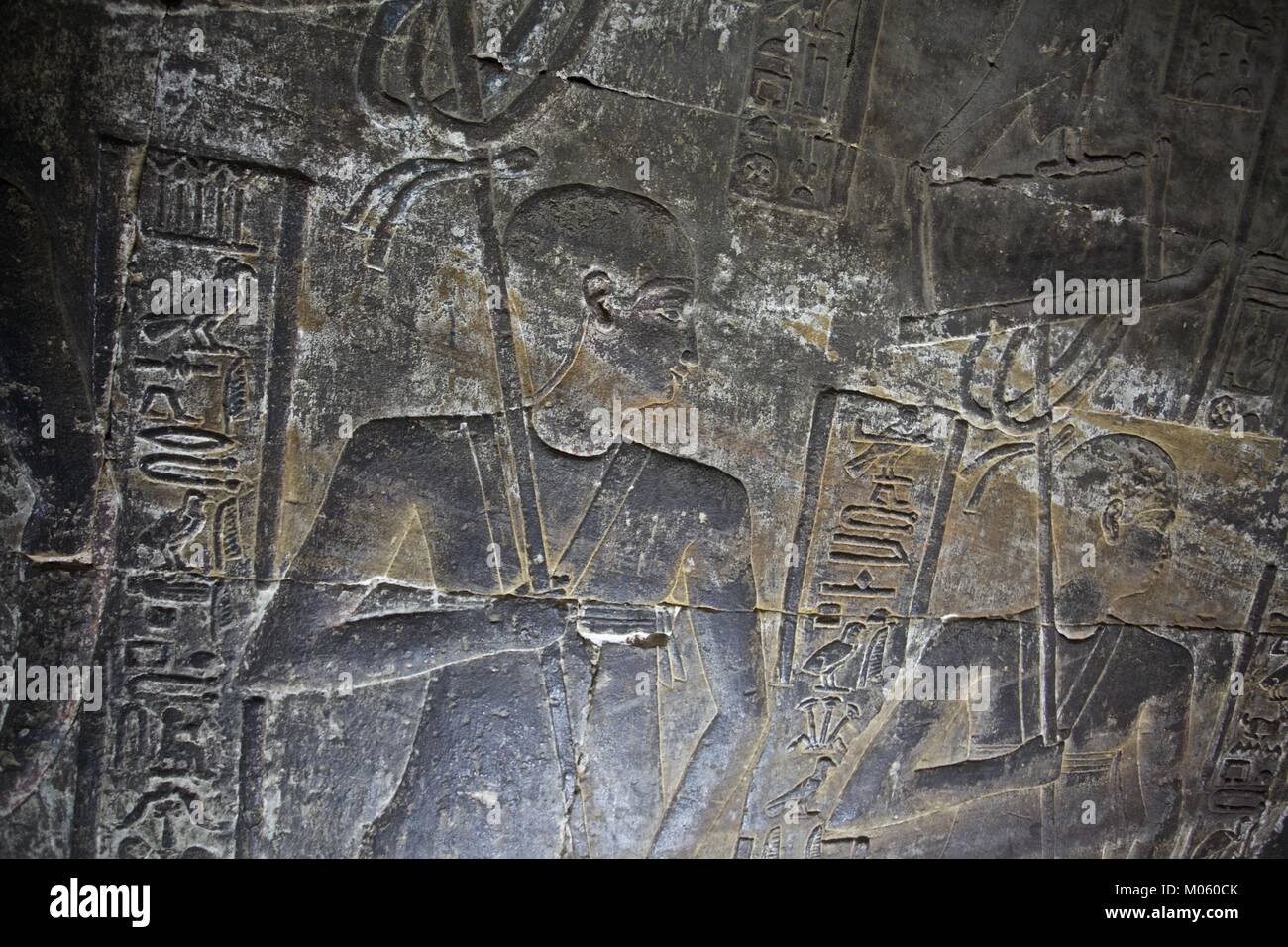 Détail de la frise du temple de Dendera Égypte Banque D'Images