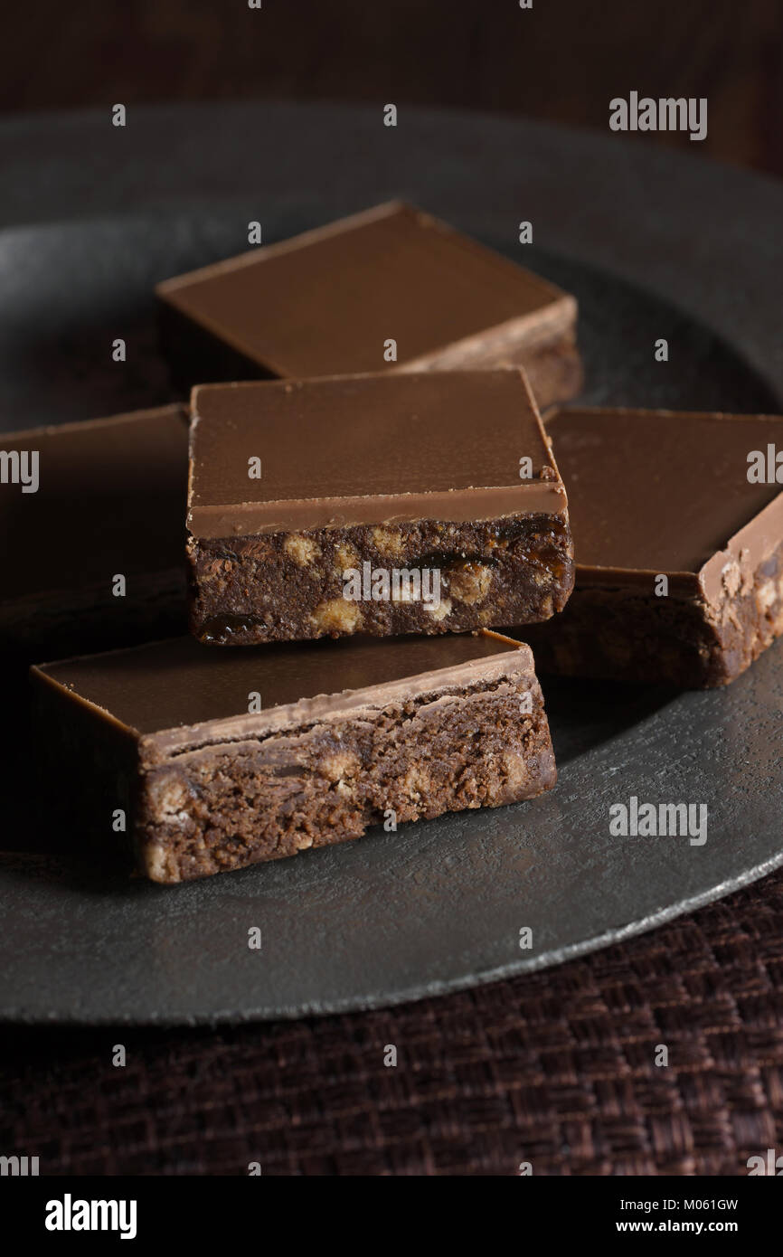 Tiffin Ou Refrigerateur Gateau Une Confection Du Cacao Biscuit Ecrase De Fruits Secs Et De Chocolat Fondu Puis Refrigerees Photo Stock Alamy