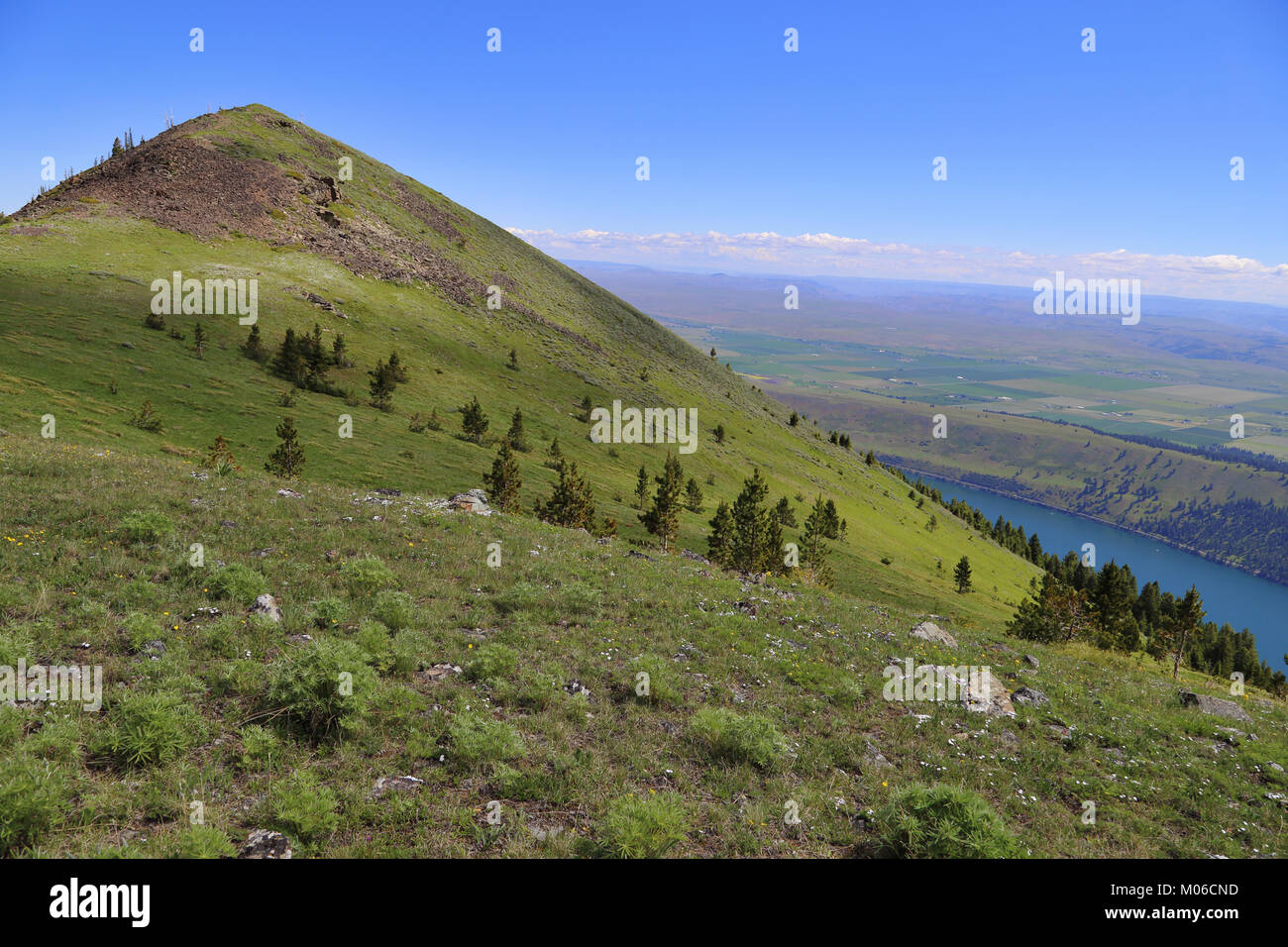 Une vue de Wallowa Lake de la haute prés sur le chef Joseph Mountain. Banque D'Images