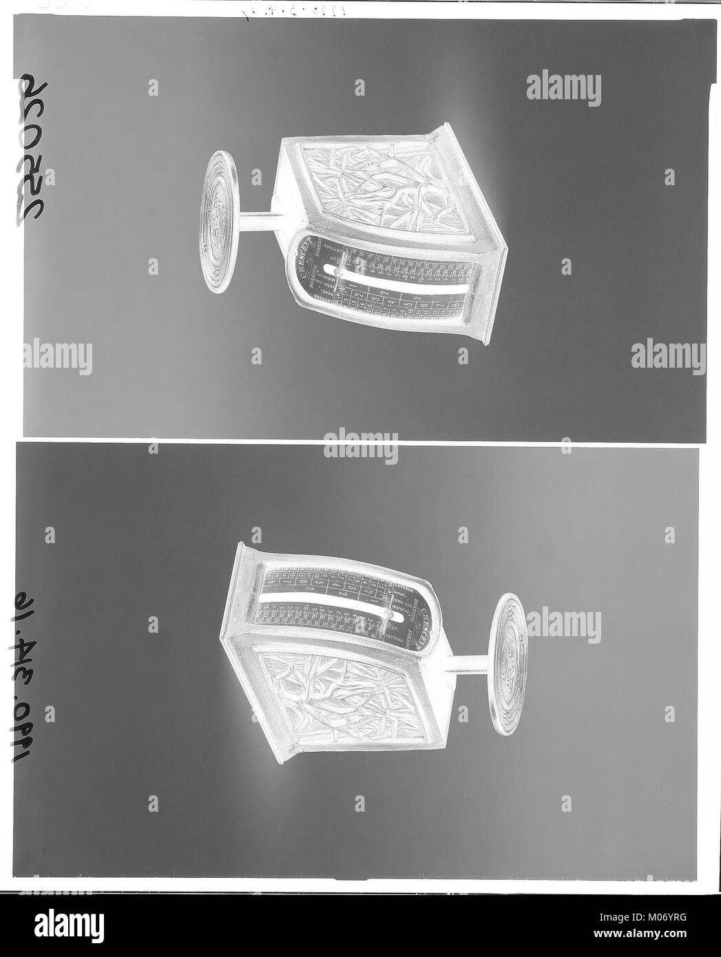 Image de couverture de l'échelle de lettres MET 255026, montrant l'illustration historique et la documentation d'un objet utilisé pour la mesure, reflétant la présentation éditoriale et visuelle des outils. Banque D'Images