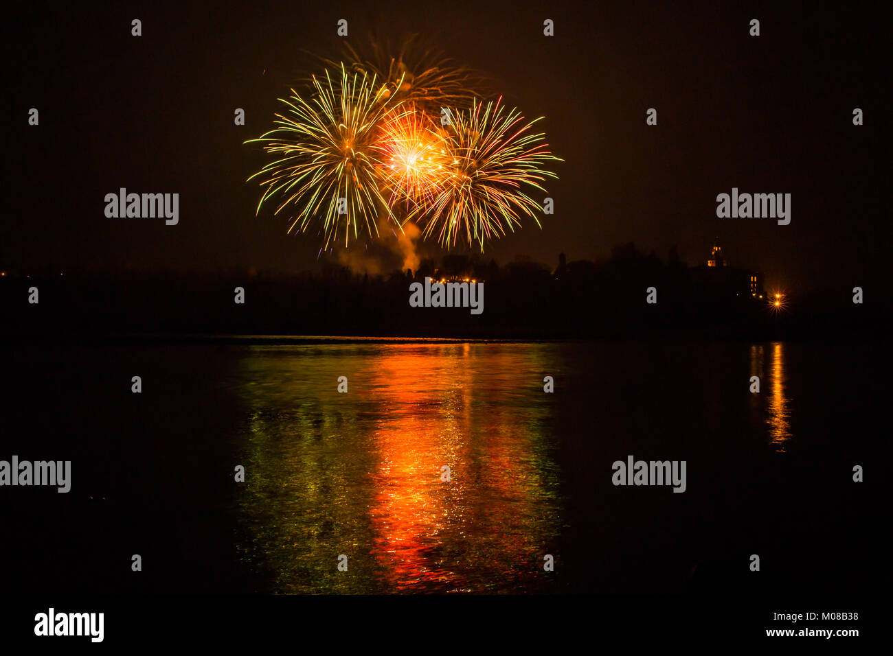 Château de Rivalta dans Fireworks Banque D'Images