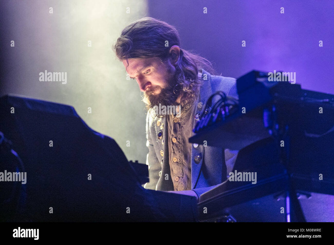 Norvège, Oslo - 24 novembre, 2017. Le groupe de rock indépendant américain de la guerre à la drogue effectue un concert live à Oslo Spektrum. (Photo crédit : Gonzales Photo - Stian S. Moller). Banque D'Images