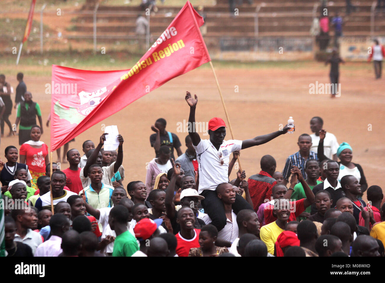 Une équipe de soccer de l'Ougandais jubilate joueurs jusqu'à la victoire Banque D'Images