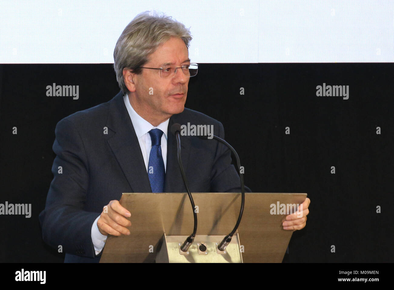 Modène, Italie. 19 Jan, 2018. Paolo Gentiloni, président italien, présentation publique de la conférence commune de Modène, Italie Crédit : Fabrizio annovi/Alamy Live News Banque D'Images