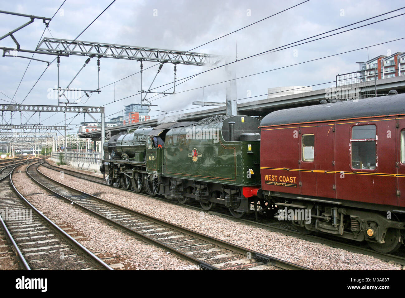 Royal Scot Scots Guardsman - locomotive à vapeur à la Leeds Station - 26 juin 2010 avec White Rose La location - Leeds, Royaume-Uni Banque D'Images