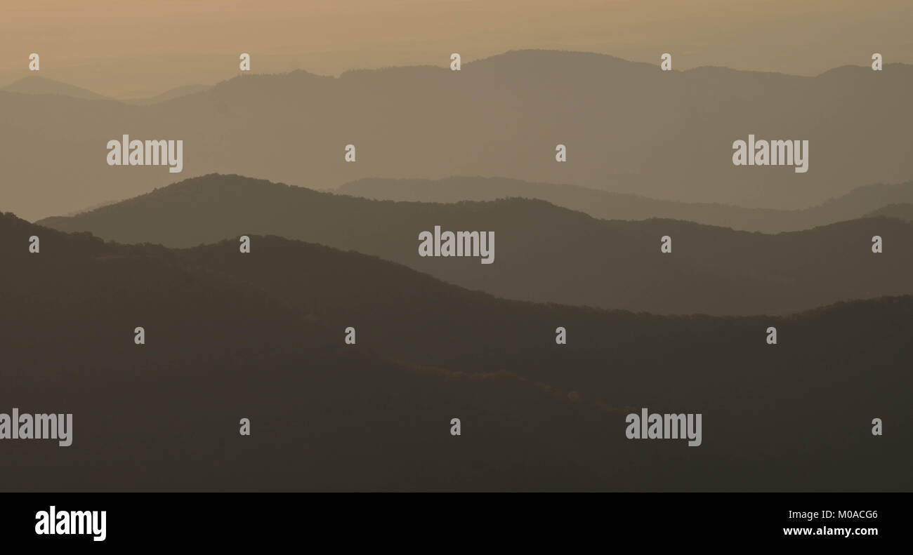 Collines et montagnes de la Blue Ridge Appalaches dans l'ouest de la Caroline du Nord Banque D'Images