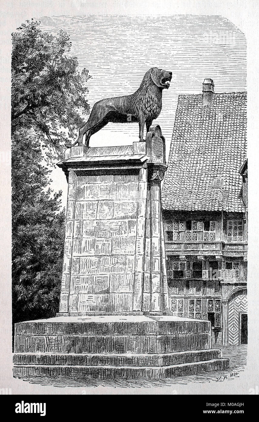 Henri le Lion, duc de Bavière et de Saxe, avait le lion statue érigée durant son règne dans sa résidence au Nouveau-Brunswick autour de 1166 comme un signe de son état et de la juridiction ducale numérique, l'amélioration de la reproduction d'un original de l'année 1880 Banque D'Images