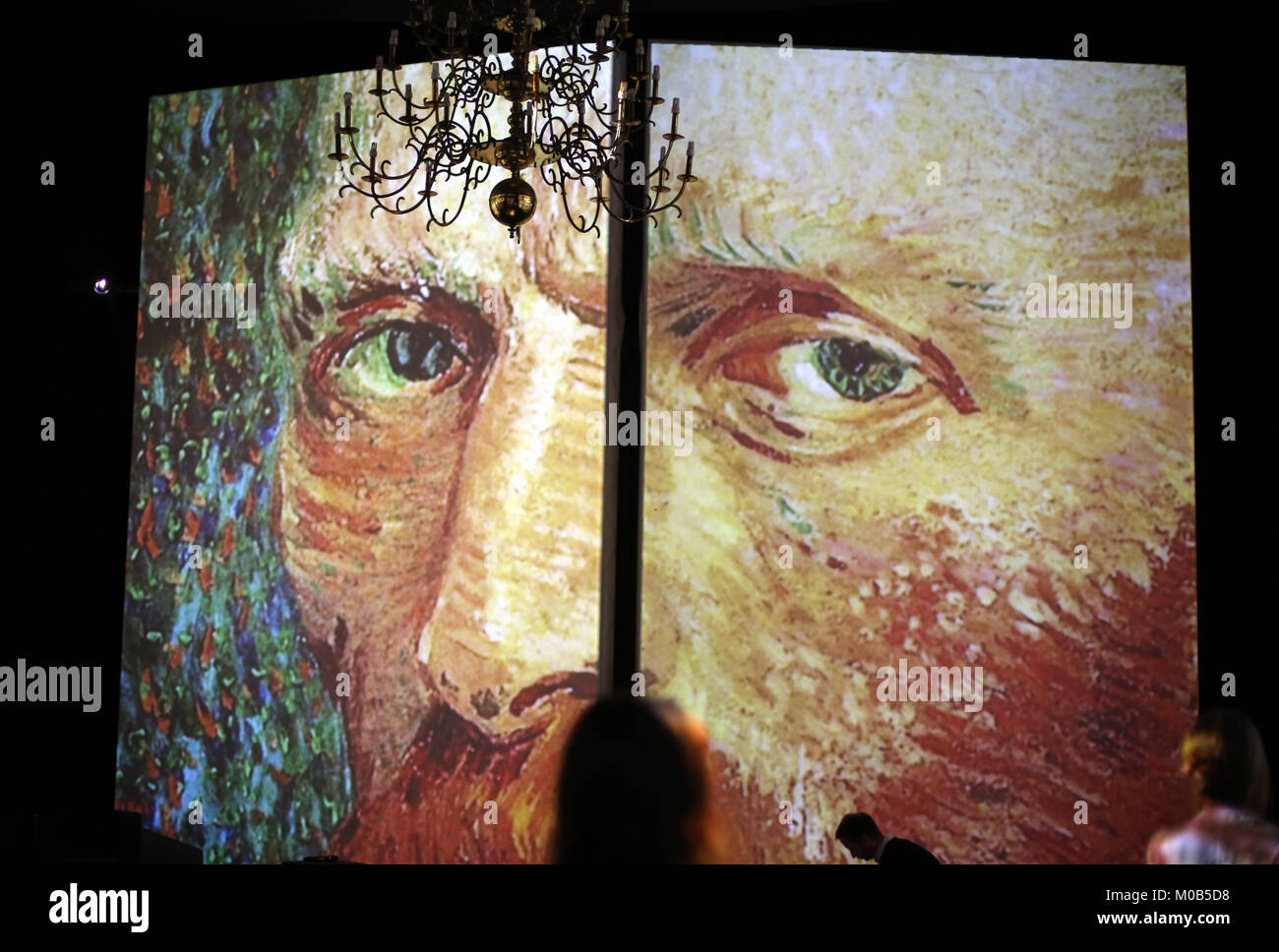 L'exposition Van Gogh en vie - l'expérience de l'ancienne gare de Cracovie. Pologne Banque D'Images