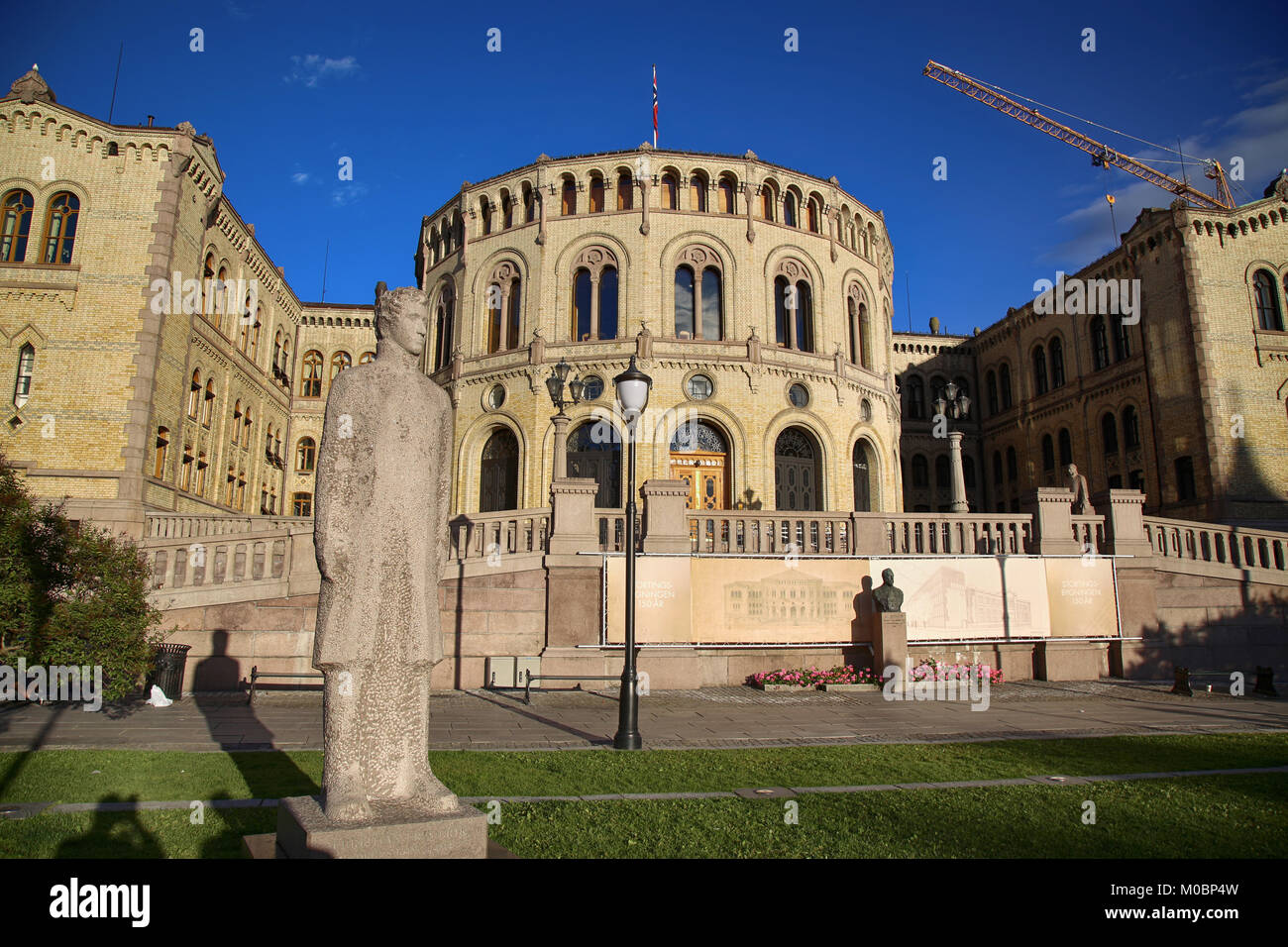 OSLO, Norvège - 17 août 2016 : le parlement norvégien conçu par l'architecte suédois Emil Victor Langlet. Dans le centre d'Oslo Stortinget Oslo, Norvège le Aug Banque D'Images
