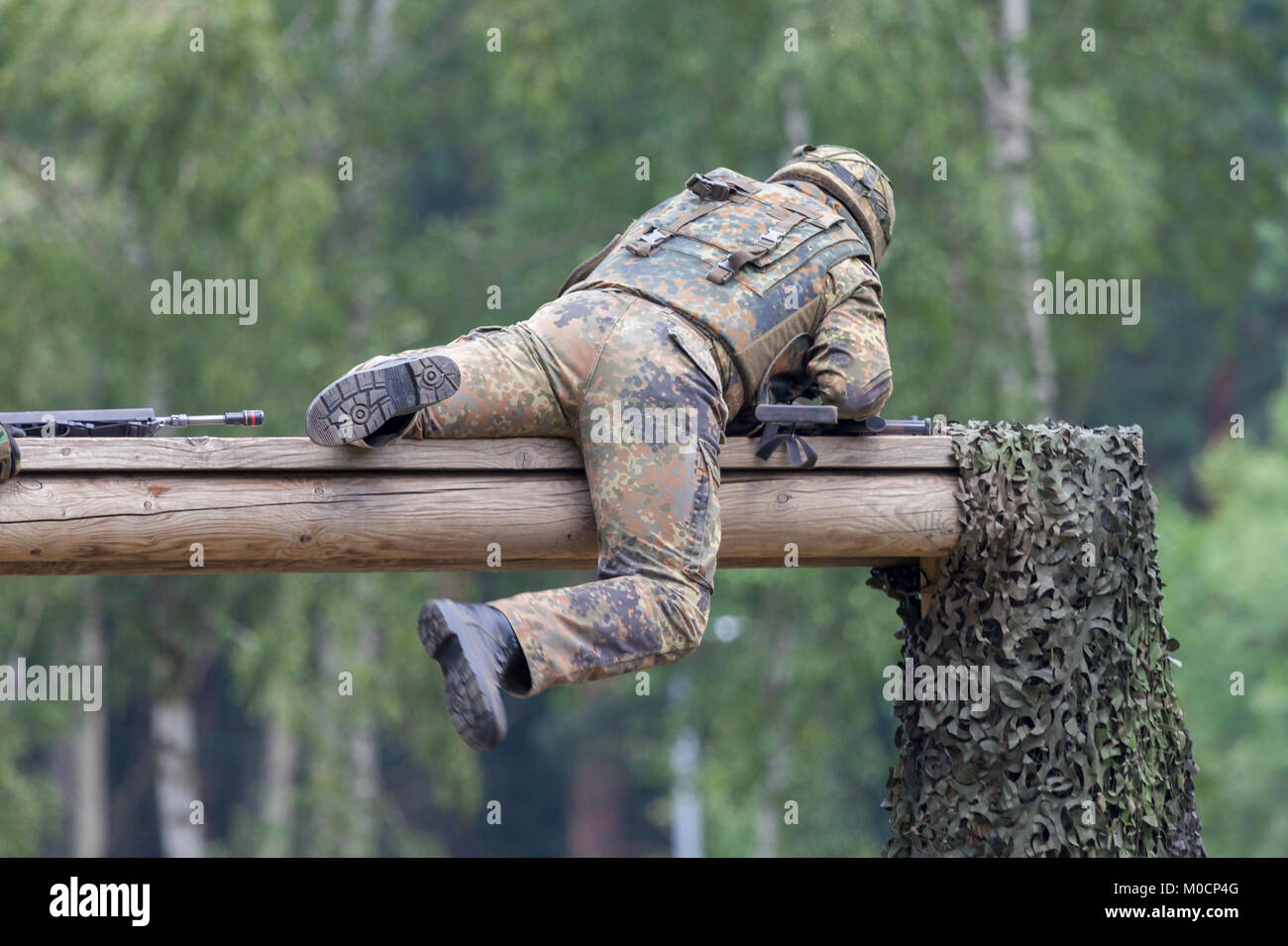 Un soldat allemand formé sur parcours du combattant Banque D'Images