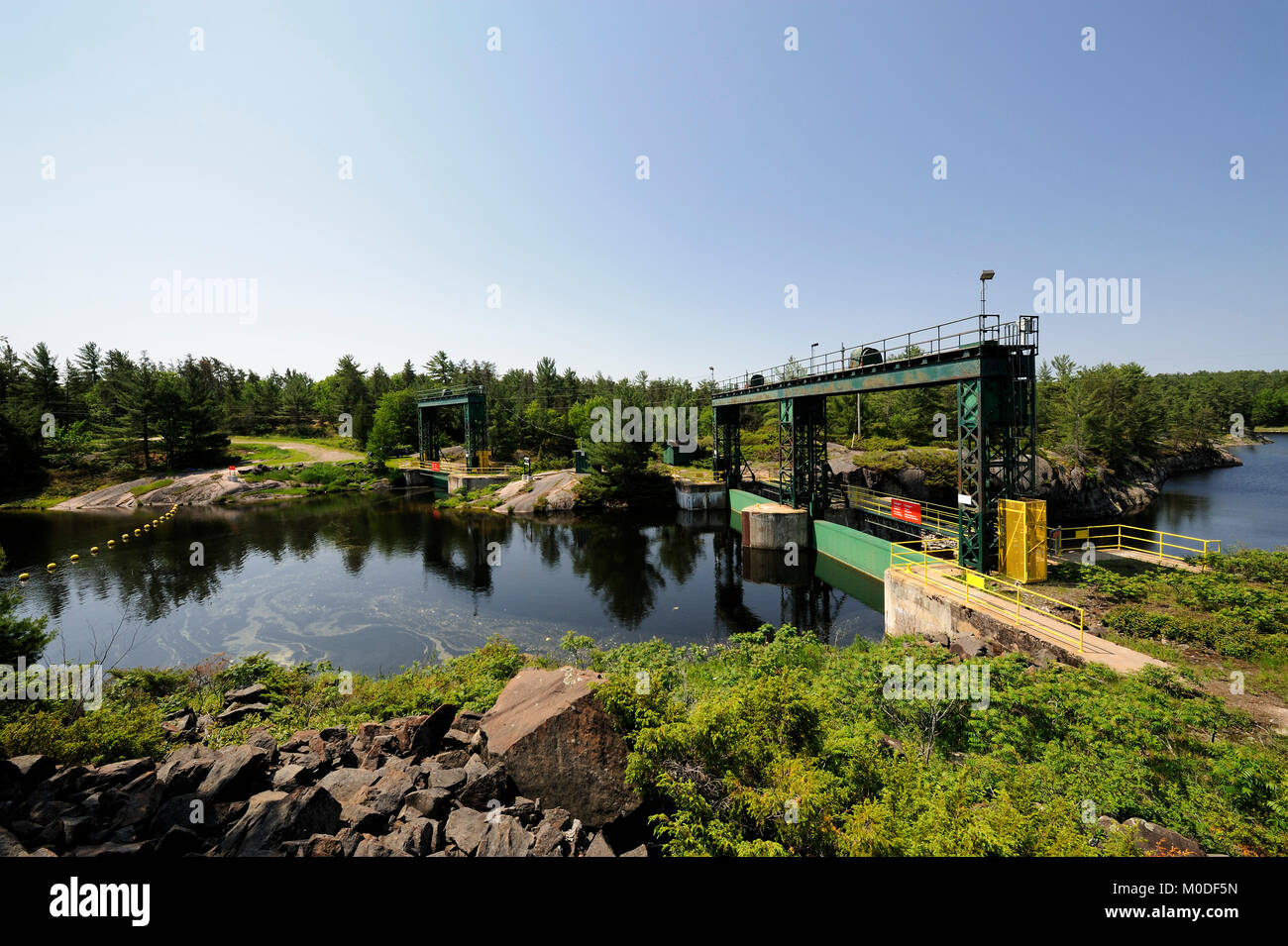 C'est l'ancien barrage Big Chaudière sur la rivière des Français Banque D'Images