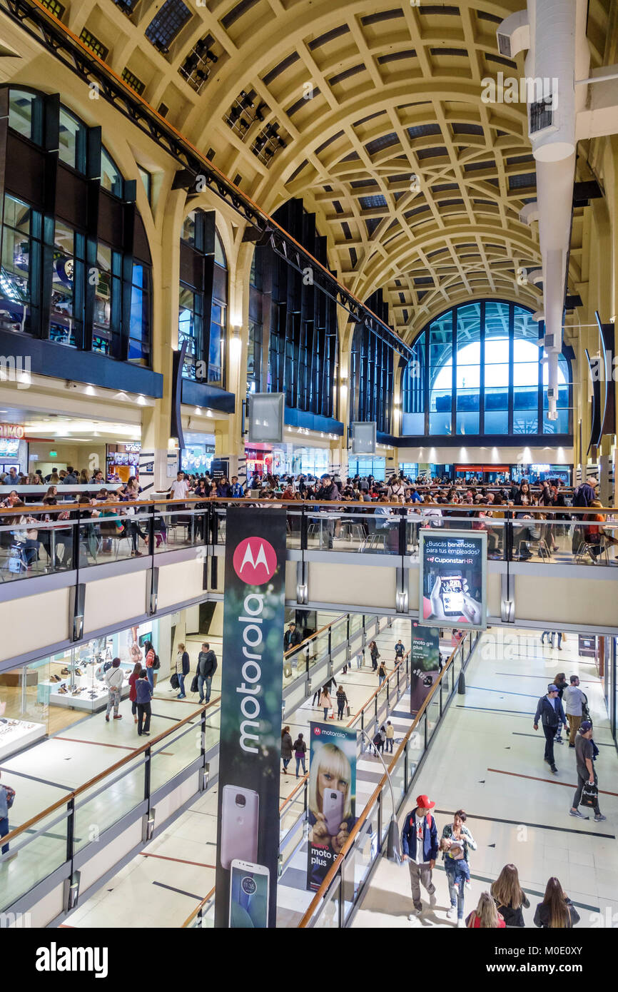 Buenos Aires Argentina, centre commercial d'Abasto, atrium, magasins, aire de restauration plaza, multi-niveaux, surpeuplé, hispanique ARG171122053 Banque D'Images