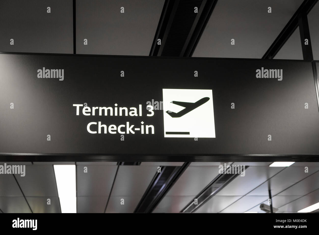 L'icône terminal pancarte dans l'aéroport international. Banque D'Images