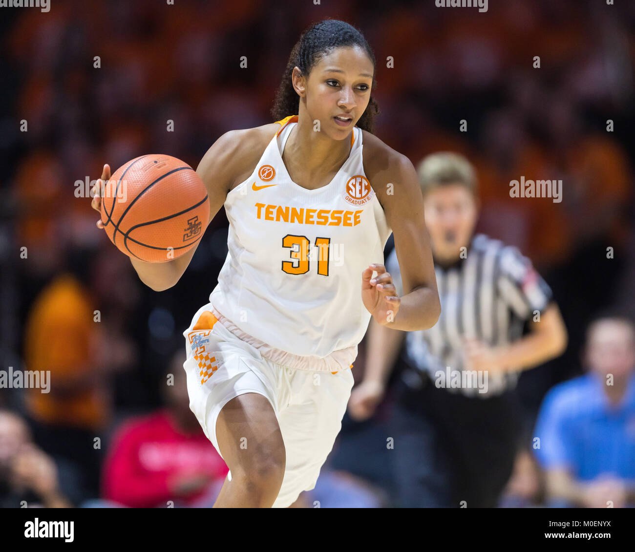 21 janvier 2018 : Jaime Nared # 31 de l'Ohio Lady bénévoles permet le ballon de basket-ball de NCAA du tribunal pendant le match entre l'Université du Tennessee Lady bénévoles et la Mississippi State Bulldogs à Thompson Boling Arena de Knoxville TN Tim Gangloff/CSM Banque D'Images