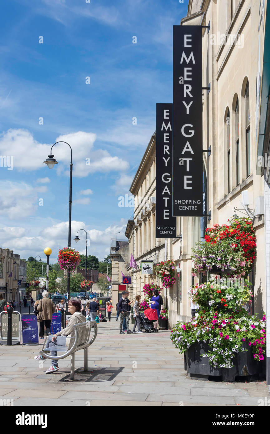 Entrée de Emery Gate Shopping Centre, High Street, Chippenham, Wiltshire, Angleterre, Royaume-Uni Banque D'Images