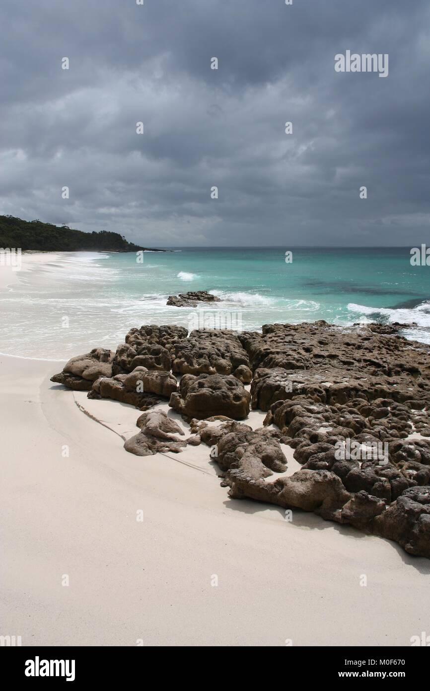 Plage de sable blanc de l'Australie - Hyams Beach à Jervis bay, Nouvelle-Galles du Sud. Banque D'Images