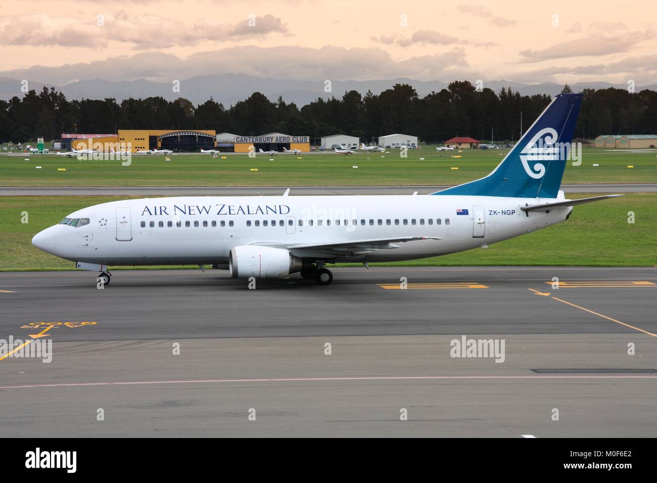 CHRISTCHURCH, Nouvelle-zélande - le 17 mars 2008 : Air New Zealand Boeing 737 à l'Aéroport de Christchurch. Air New Zealand avait un bénéfice d'exploitation de 898m dollar NZ Banque D'Images