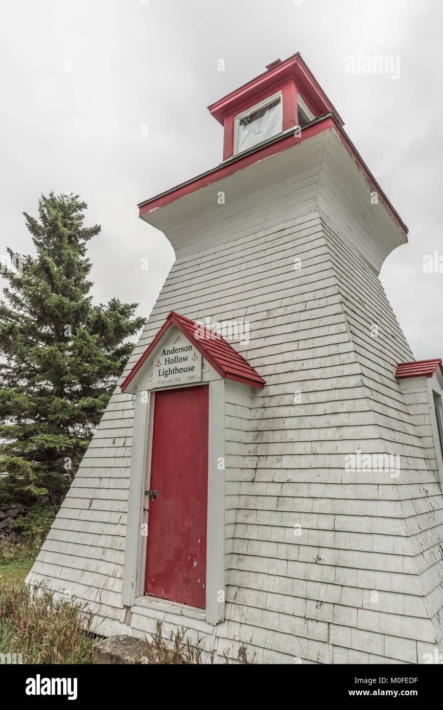 Harvey Bank, New Brunswick / Canada - le 9 octobre 2016 : Le phare est au creux d'Anderson Park sur chantier du barrage de Shepody Road, juste à côté de Mary's Point Banque D'Images