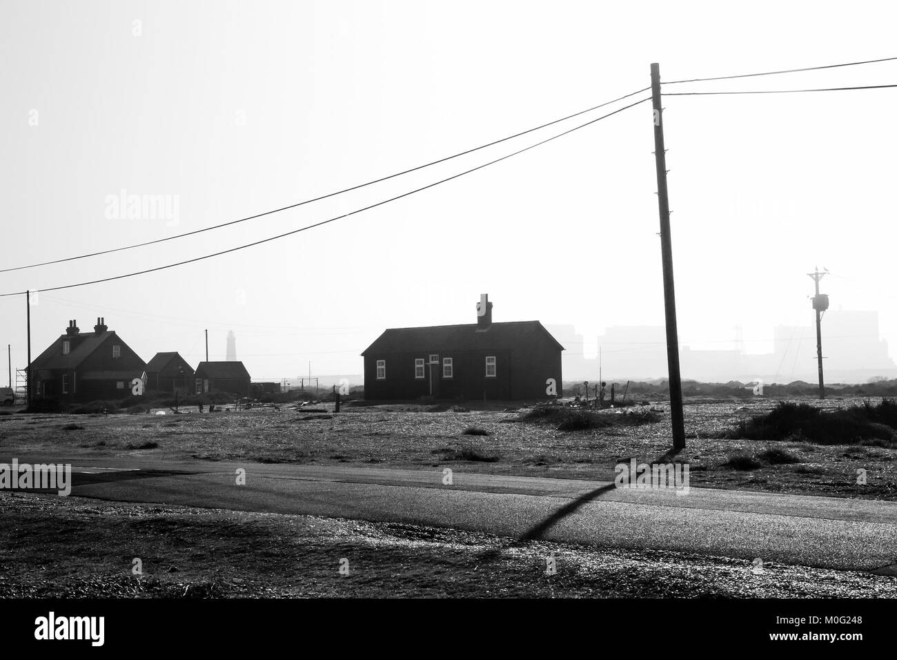 Paysage en noir et blanc, Dungeness, Kent, UK Banque D'Images