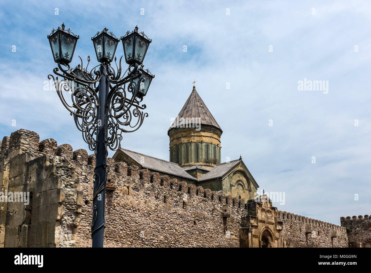 La cathédrale de Svetitskhoveli complexe dans la ville historique de Mtskheta, la Géorgie, l'Europe de l'Est. UNESCO World Heritage Site et monument culturel. Banque D'Images