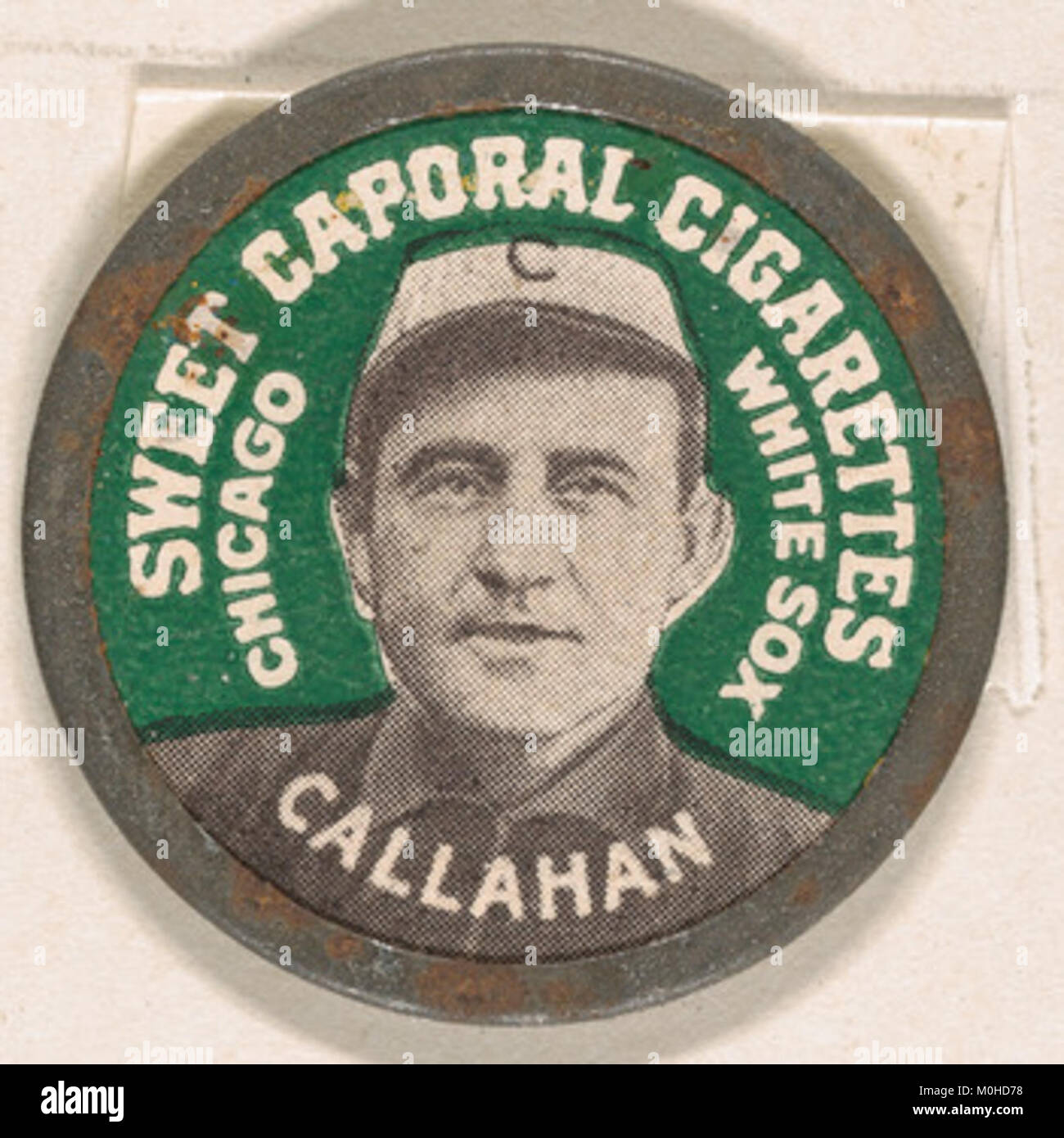 Cette image montre un disque Domino de la série PX7, représentant Callahan des Chicago White Sox en vert. La série, publiée par Kinney Brothers, était un article de collection populaire mettant en vedette des joueurs de baseball du milieu du XXe siècle. Banque D'Images