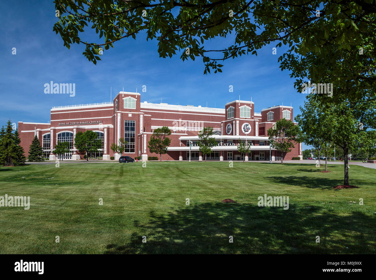 Le Ralph Engelstad Arena sur le campus de l'Université du Dakota du Nord à Grand Forks, Dakota du Nord, USA. Banque D'Images