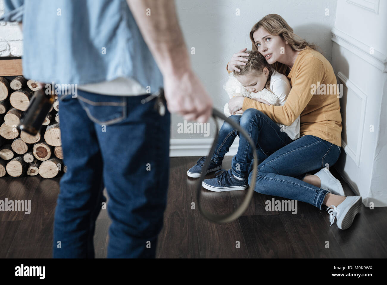 Fessée Fille Banque De Photographies Et Dimages à Haute Résolution Alamy 