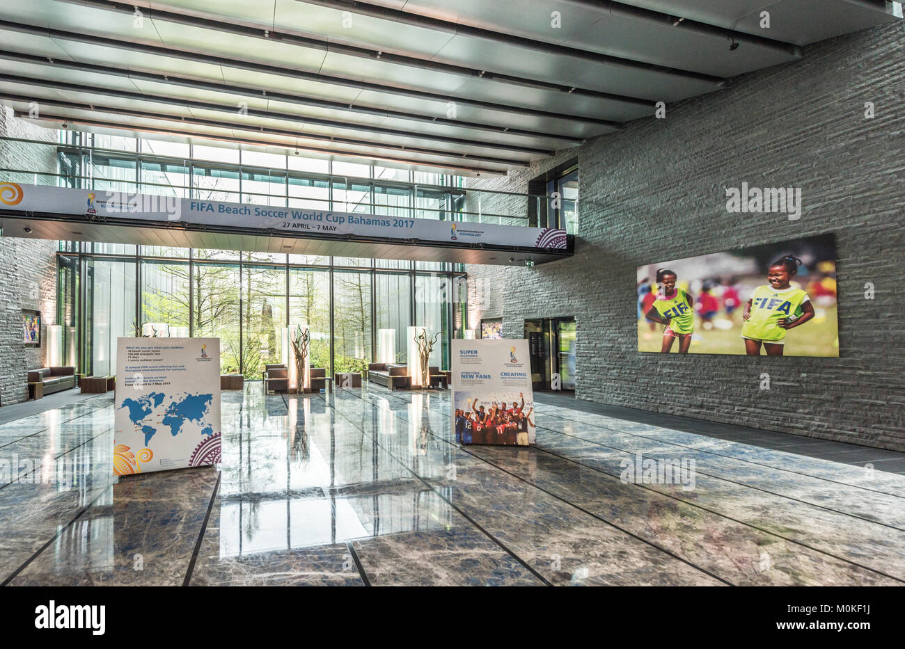 Dans le hall de l'administration centrale de la FIFA à Zurich Banque D'Images