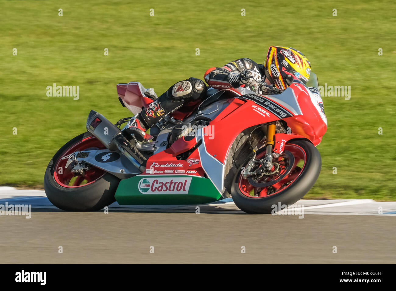 Dan Linfoot sur l'écurie Honda Racing CBR1000RR à la réunion British Superbike à Donington Park, Castle Donnington, Leicestershire, en Angleterre, en avril 2017 Banque D'Images