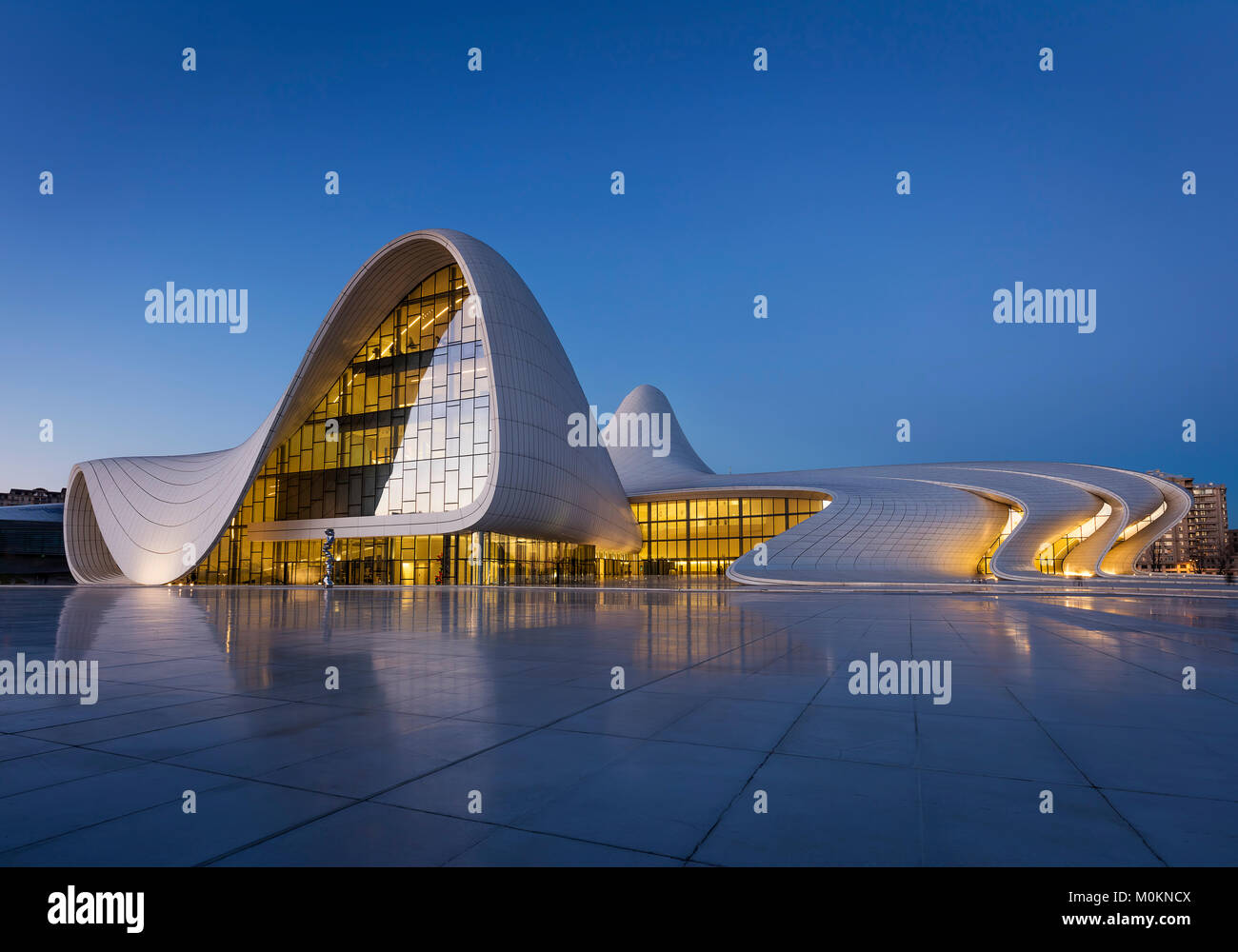 Centre Heydar Aliyev à Bakou Banque D'Images