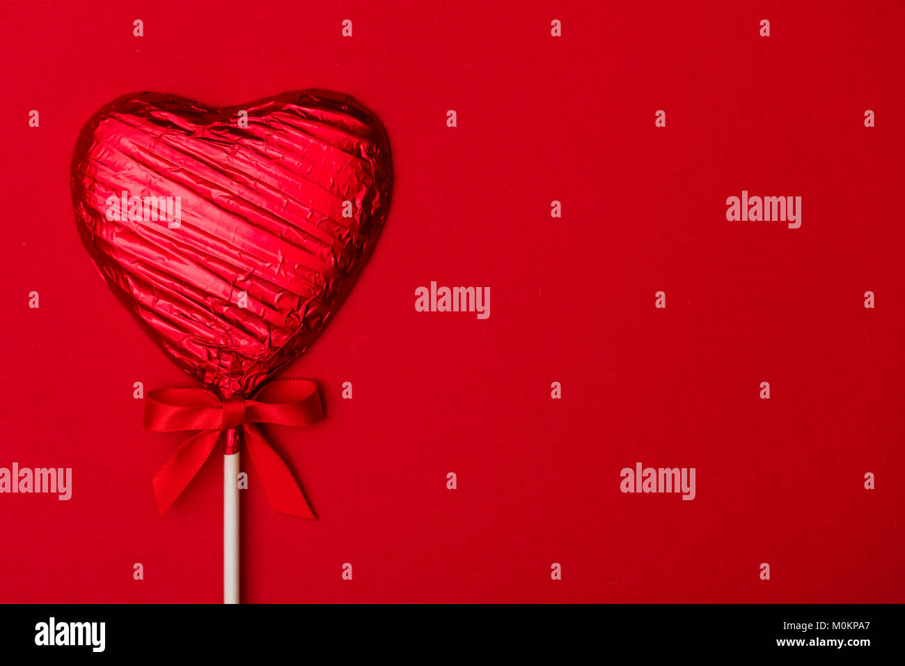 Des bonbons en forme de coeur lolly saint-valentin cadeau. Banque D'Images