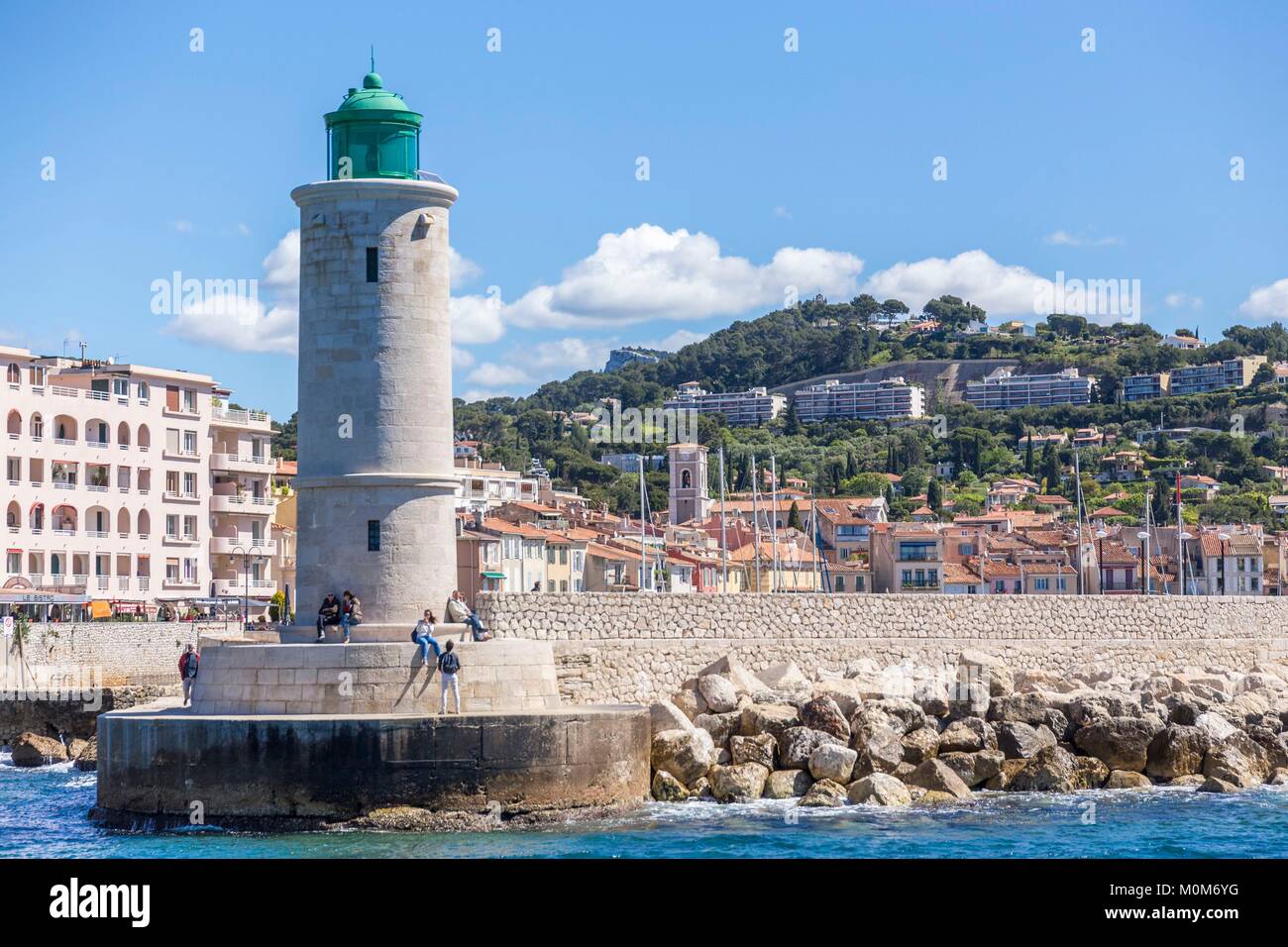 France,Bouches du Rhône,Cassis,phare a l'entrée du port de la ville Banque D'Images