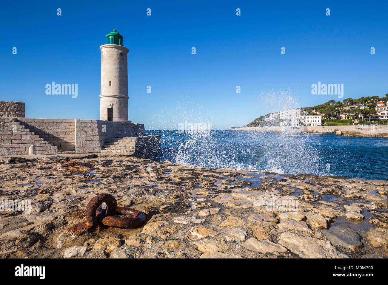 France,Bouches du Rhône,Cassis,phare a l'entrée du port de la ville Banque D'Images
