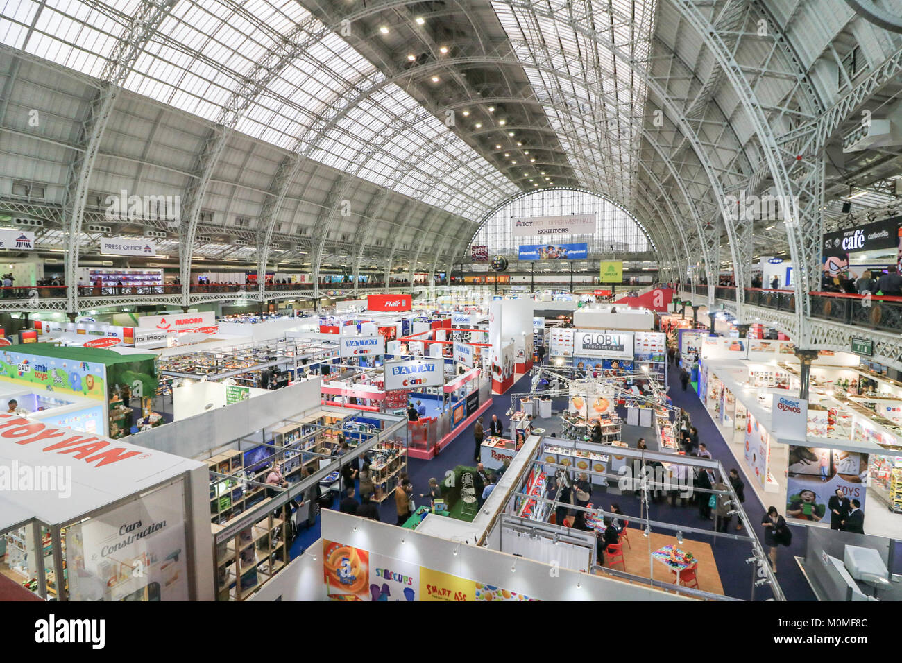 Londres, Royaume-Uni. 23 Jan, 2018. Le 65e salon du jouet organisé par l'Associaiton de jouets et britannique s'ouvre à Londres Olympia présentant plus de 260 marques et produits de fabricants de jouets au Royaume-Uni et à l'International Crédit : amer ghazzal/Alamy Live News Banque D'Images