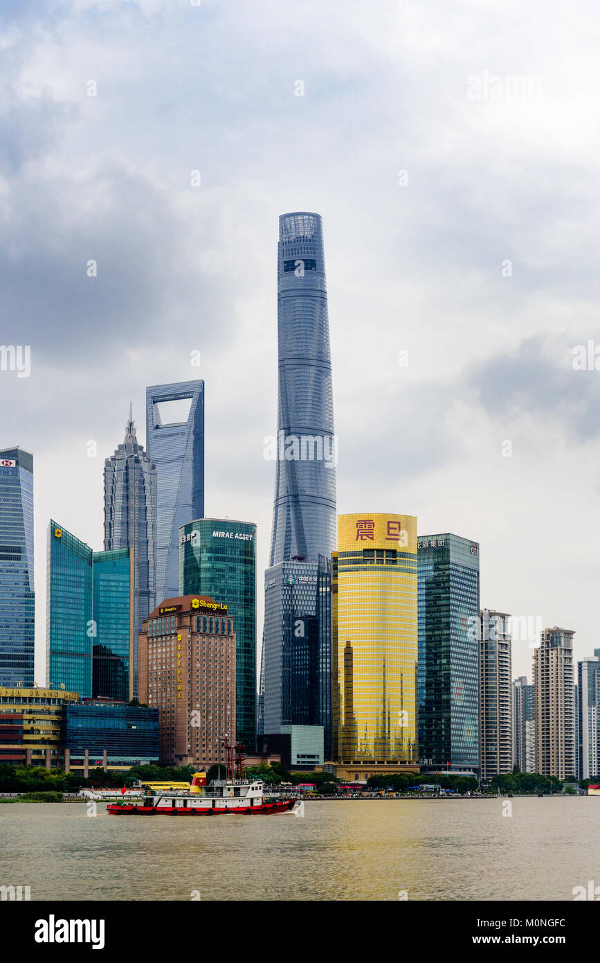 Shanghai, Chine. Le Quartier Financier de Shanghai vu du Bund à Shanghai, Chine. Credit : Benjamin Ginsberg Banque D'Images