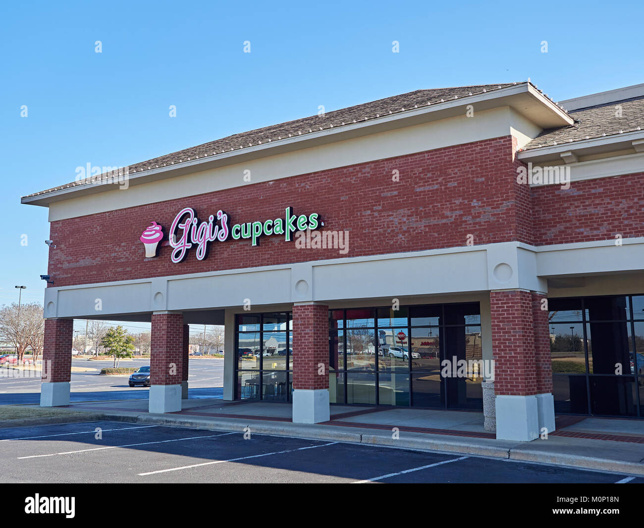 Avant extérieur de Gigi, Cupcakes devanture dans une bande de shopping mall à Montgomery, Alabama, United States. Banque D'Images