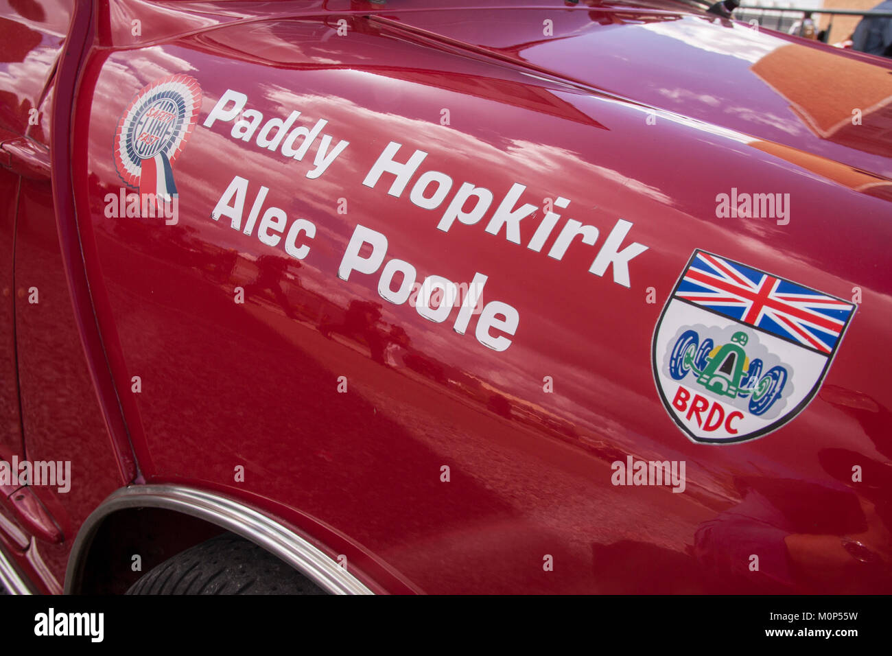 Paddy Hopkirk et Alec Poole racing rally Austin mini Banque D'Images