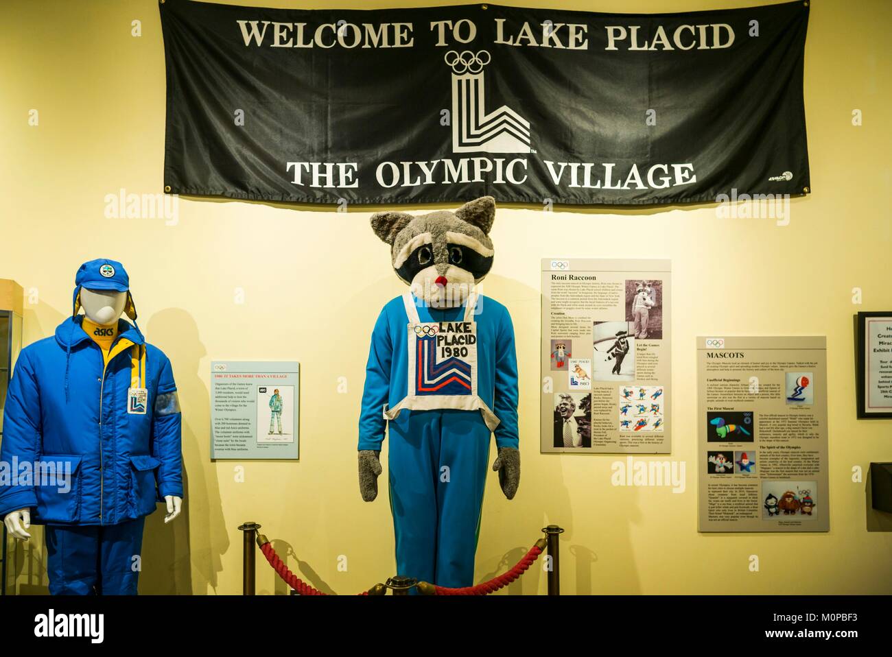 United States,New York,montagnes Adirondack,,Lake Placid Winter Olympic Museum,uniformes olympiques Banque D'Images