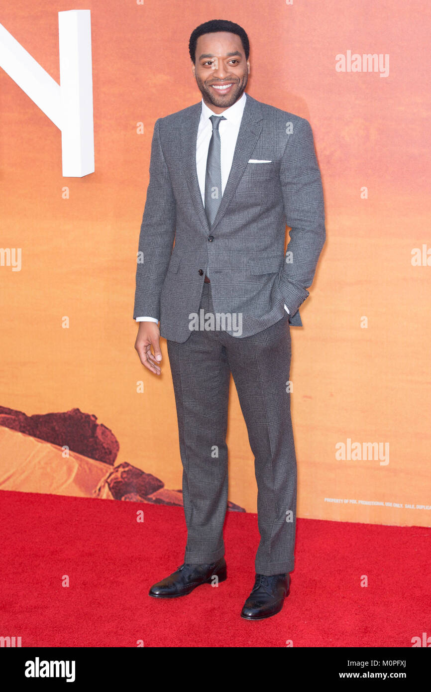 Londres, Royaume-Uni, 24 septembre 2015, Chiwetel Ejiofor , première européenne de "Le Martien" à l'Odeon Leicester Square. Mariusz Goslicki/Alamy Banque D'Images