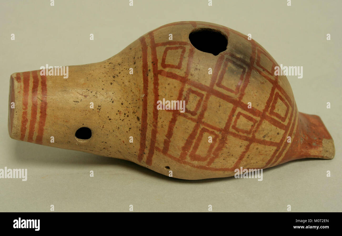 La Ceramic Ocarina est un instrument de musique de cultures anciennes, en argile, et logé au Metropolitan Museum of Art. Il est connu pour son rôle dans la musique traditionnelle et sa forme distinctive. Banque D'Images