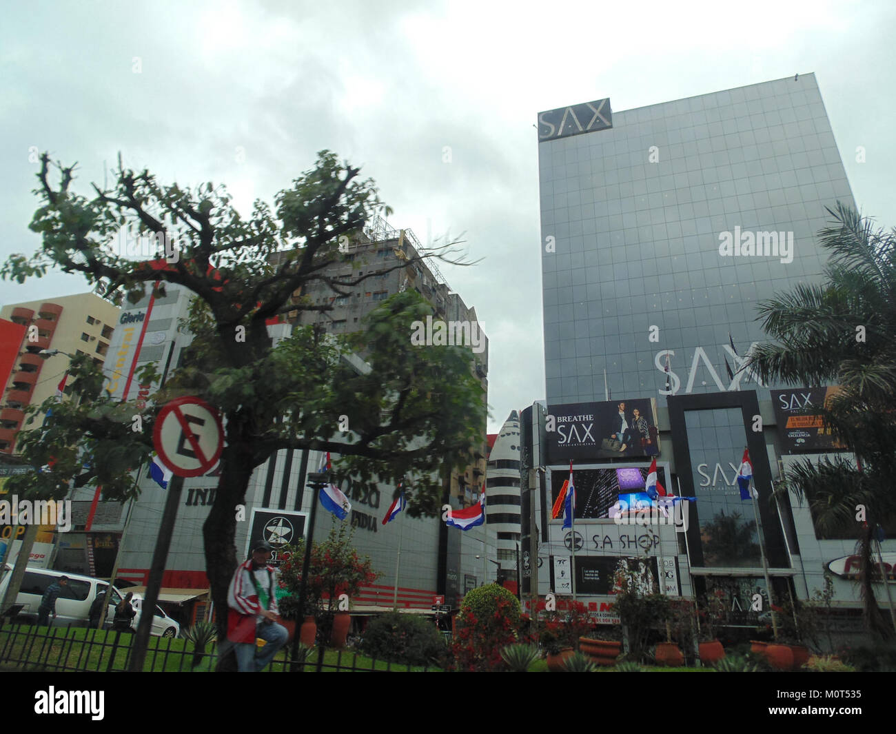 CDE002 est un code de référence utilisé dans une variété d'industries et de contextes, tels que le catalogage, l'inventaire ou l'archivage numérique. Son application spécifique dépend du champ ou de l'élément associé référencé. Banque D'Images