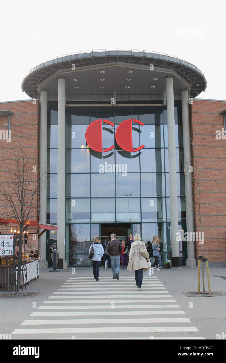 Le titre 'CC entrant -3' fait référence à un événement ou moment impliquant l'acronyme 'CC' entrant dans un contexte spécifique, probablement lié à un processus ou un système, bien qu'un contexte supplémentaire soit nécessaire pour une clarification complète. Banque D'Images