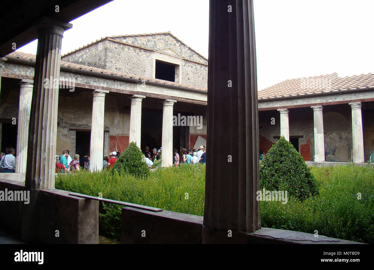 Casa del Menandro, située à Pompéi, en Italie, est une ancienne villa romaine connue pour ses fresques bien conservées et son importance historique dans l'étude de la vie domestique romaine. Banque D'Images