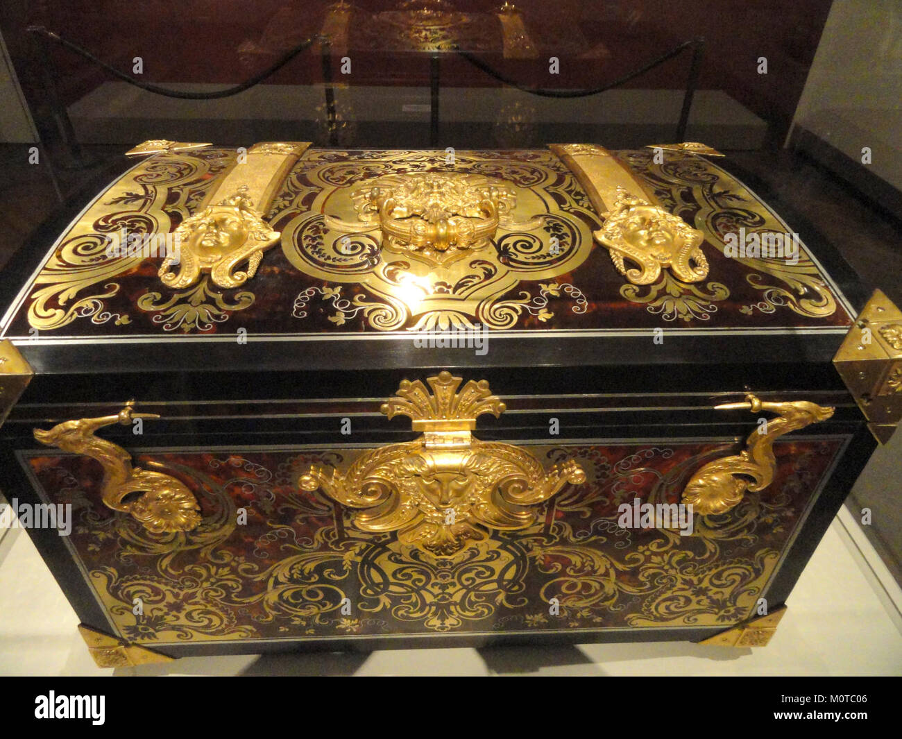Cercueil, début du xviiie siècle, attribué à Andre-Charles Boulle, carcasse en chêne plaqué avec écaille, cuivre doré, étain, de l'ébène - Art Institute of Chicago - DSC09748 Banque D'Images