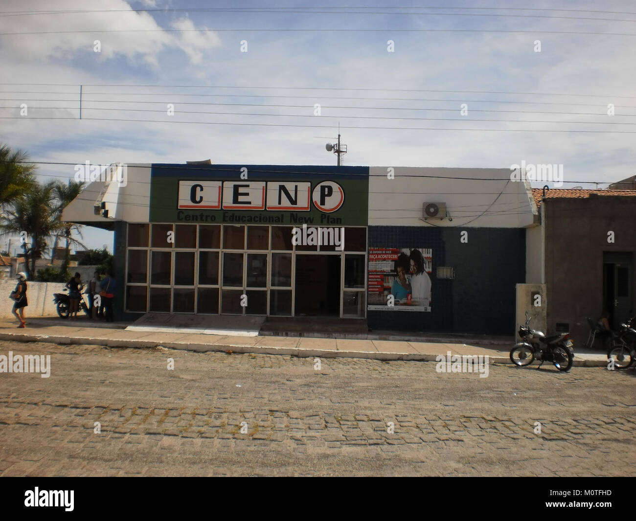 CENP, Patu, RN se réfère probablement à une référence scientifique ou médicale. Elle pourrait impliquer des protéines, des cellules ou des éléments génétiques spécifiques. Ceux-ci pourraient faire partie de la recherche en génétique ou en biologie cellulaire, en se concentrant sur la division cellulaire ou la fonction protéique. Banque D'Images