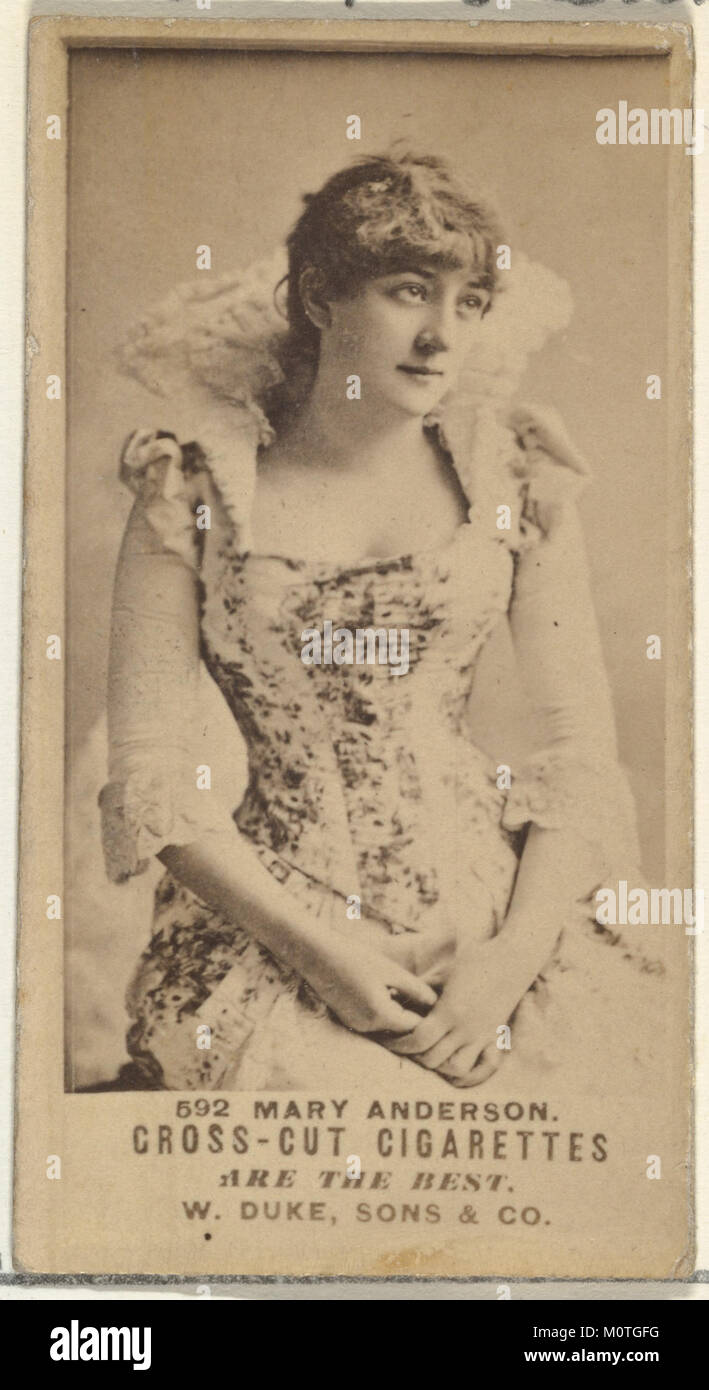 Cette carte à collectionner vintage met en vedette Mary Anderson de la série * acteurs et actrices *, faisant la promotion de cigarettes Cross Cut. Il met en valeur une figure historique de l'industrie du divertissement. Banque D'Images