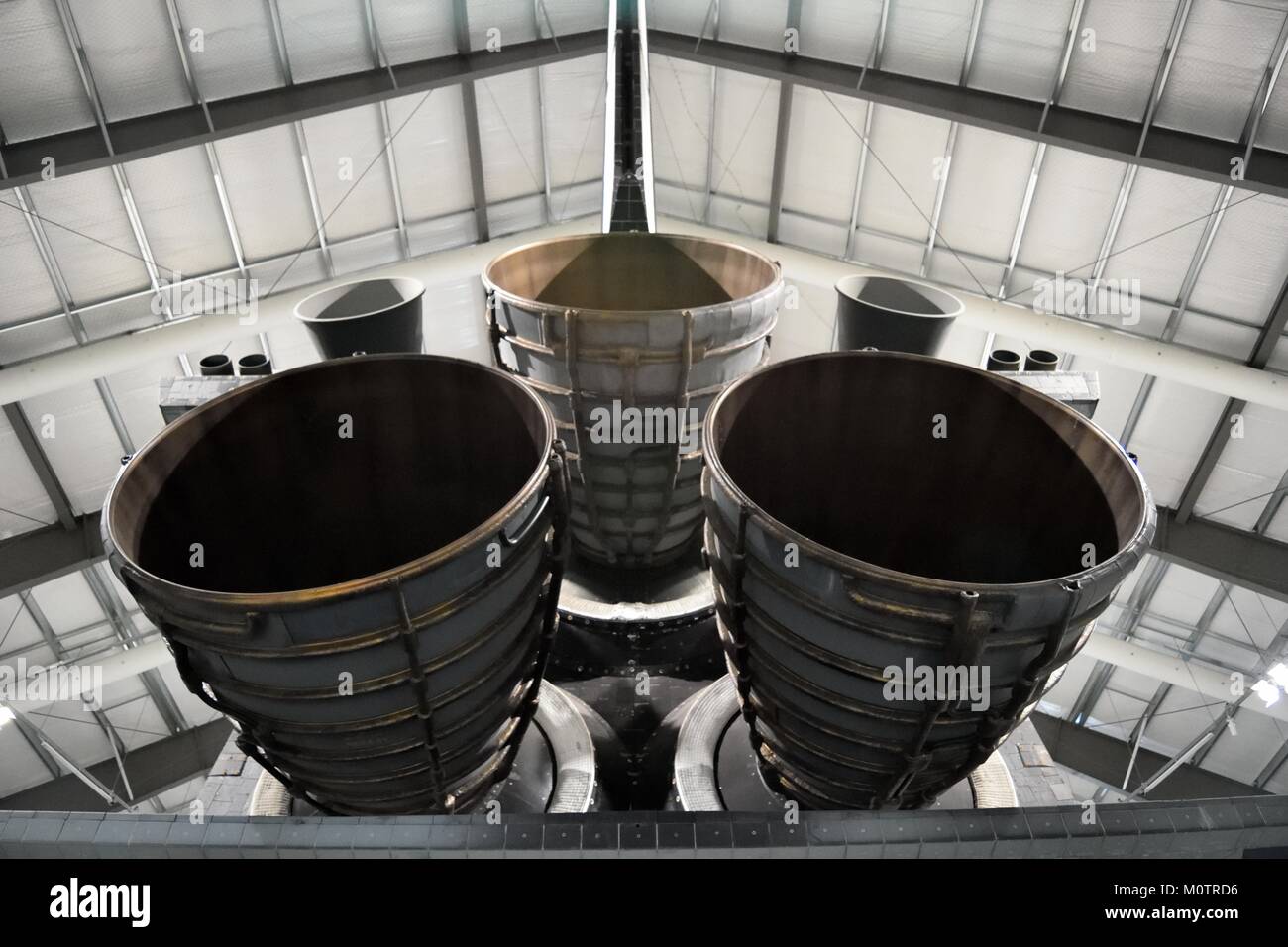 Les moteurs de la navette spatiale Endeavour situé à Los Angeles en Californie Banque D'Images